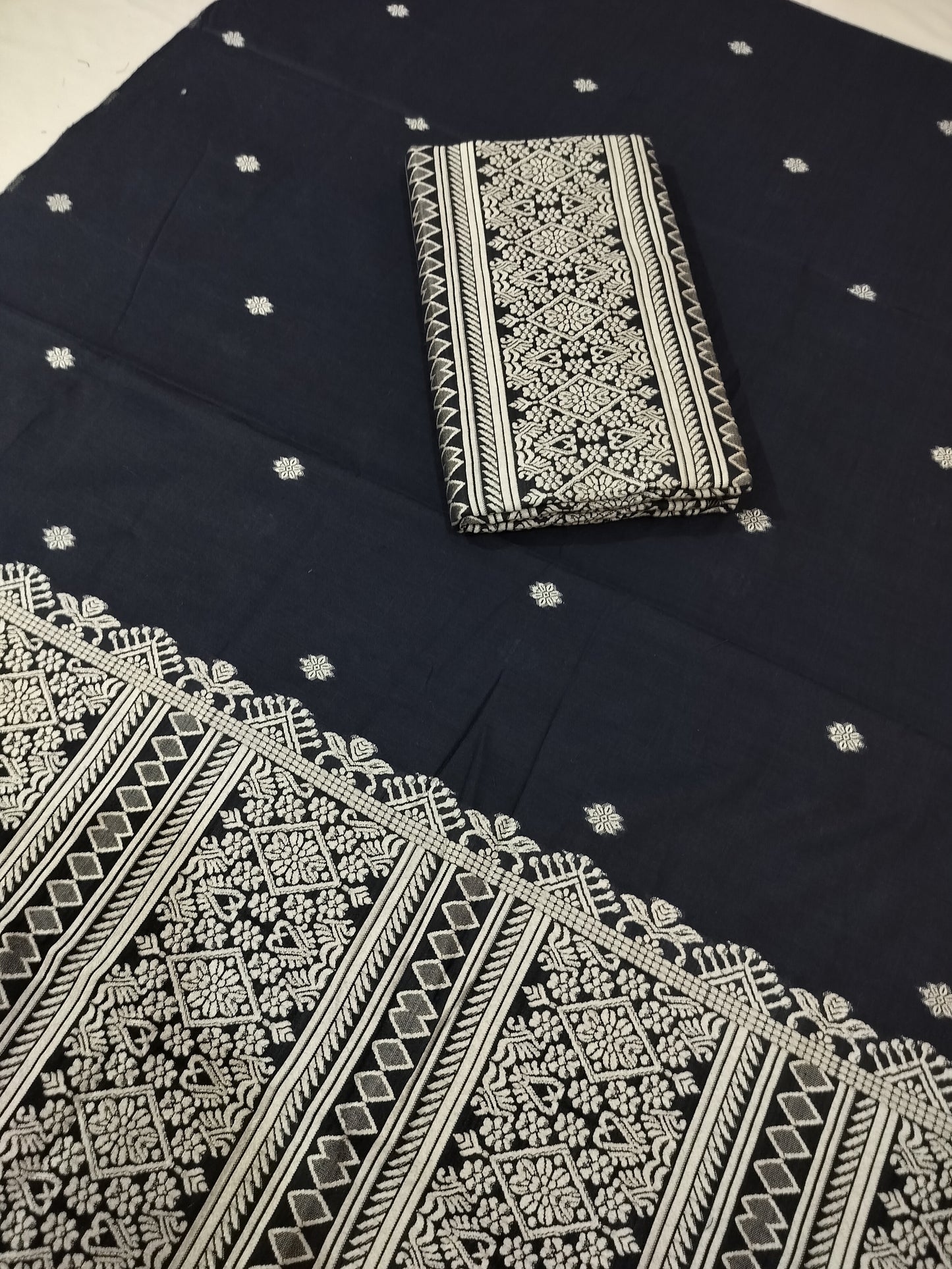Premium Wash Cotton | Mekhela Chador Set | Trending Embroidery Designer | Navy